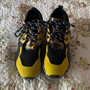 Steve Madden tennis shoes